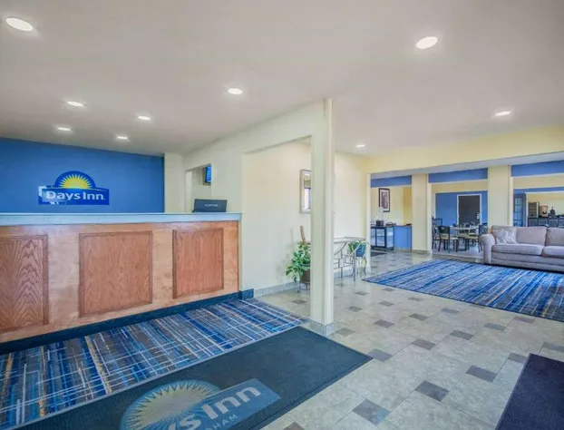 Days Inn & Suites by Wyndham Waterloo hotel detail image 3