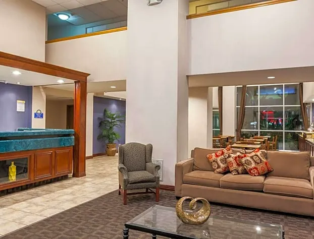 Days Inn by Wyndham Bakersfield hotel detail image 1