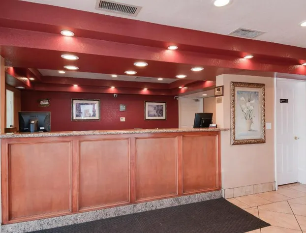 Vagabond Inn Bakersfield North hotel detail image 1