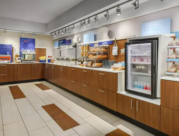 Holiday Inn Express Rochester NE- Irondequoit by IHG hotel detail image 3