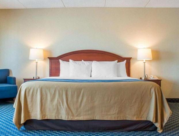 Comfort Inn West Rochester hotel detail image 4