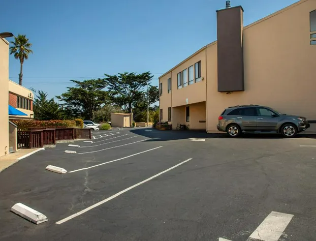 Munras Inn hotel detail image 3