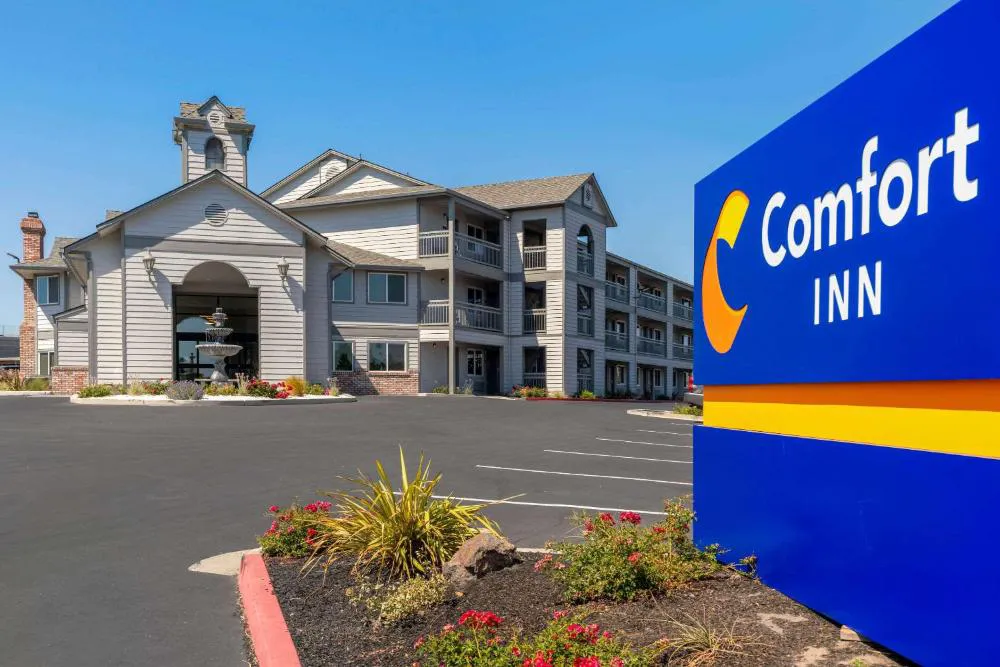 Comfort Inn Antioch - Century Plaza hotel hero
