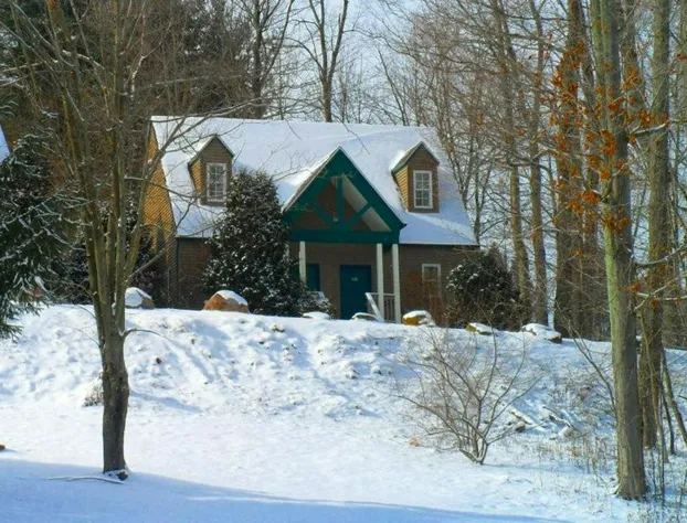 Spruce Hill Inn and Cottages hotel detail image 3
