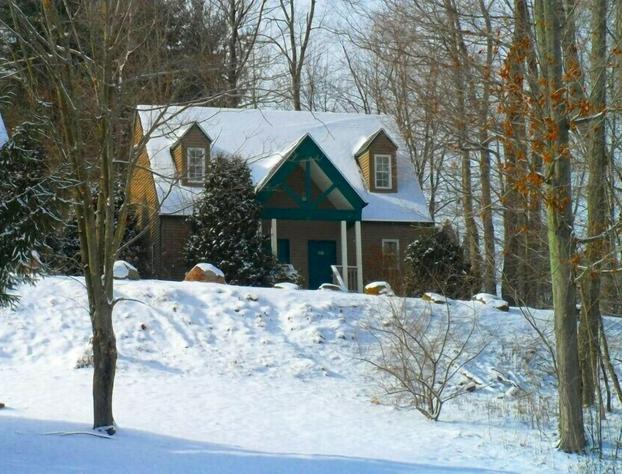 Spruce Hill Inn and Cottages hotel detail image 1