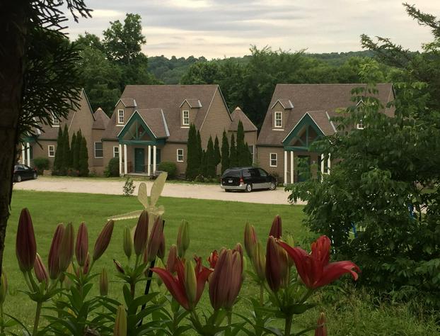 Spruce Hill Inn and Cottages hotel detail image 2