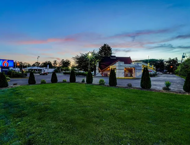 Motel 6 Lawrenceville, NJ hotel detail image 1
