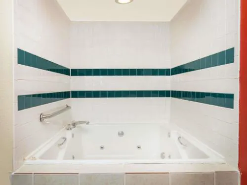 Super 8 by Wyndham North Little Rock/McCain hotel detail image 3