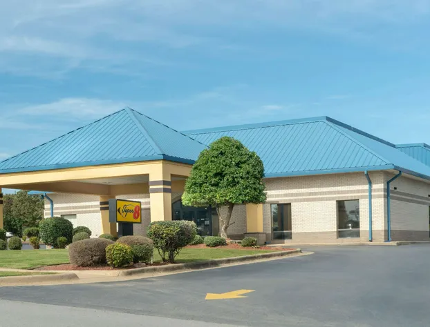 Super 8 by Wyndham North Little Rock/McCain hotel detail image 1