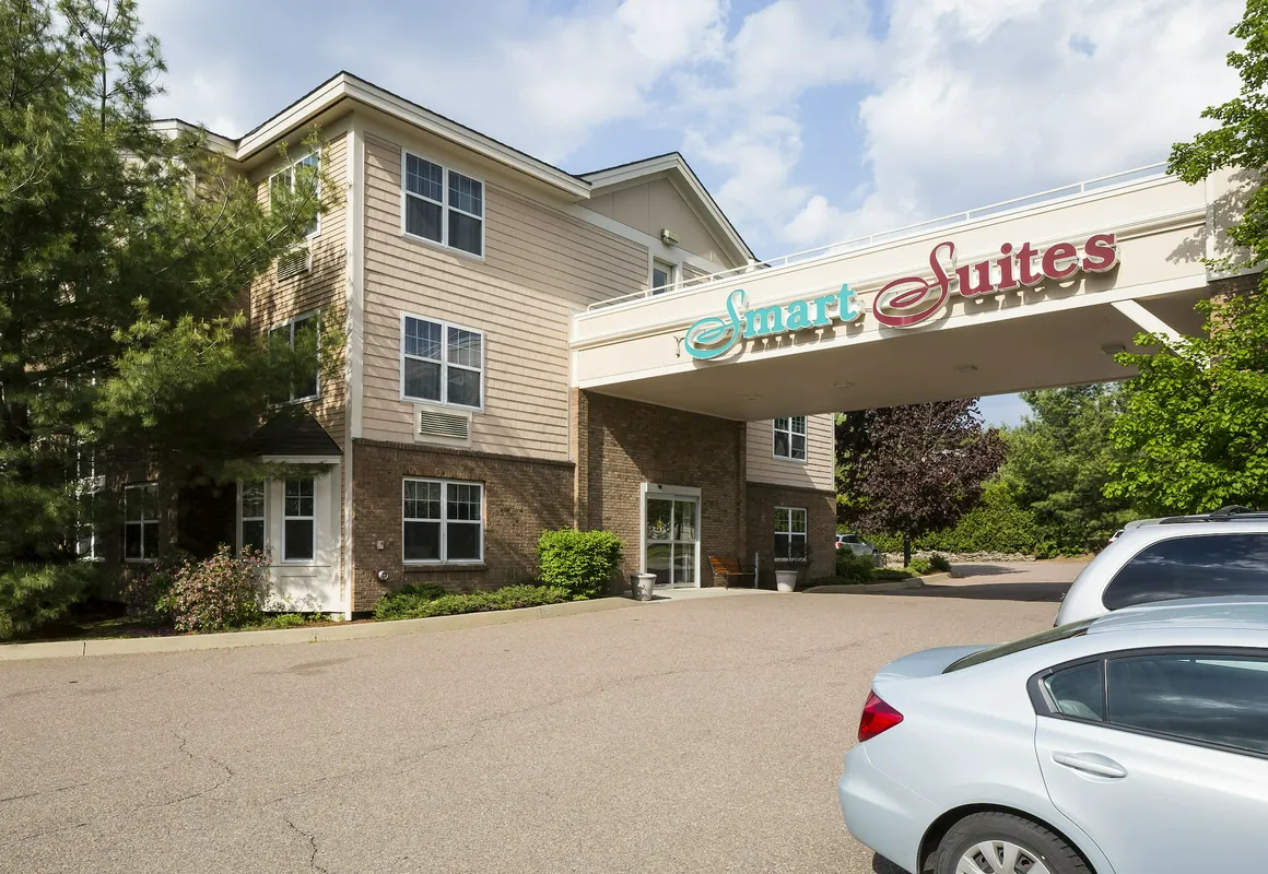 Smart Suites, an Ascend Collection Hotel hotel hero