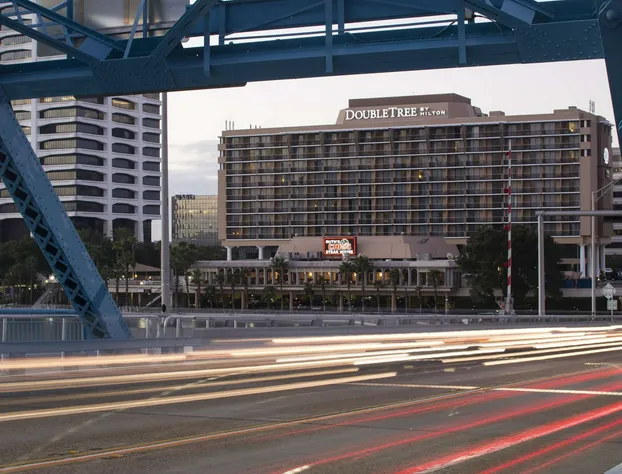 DoubleTree by Hilton Hotel Jacksonville Riverfront hotel detail image 3