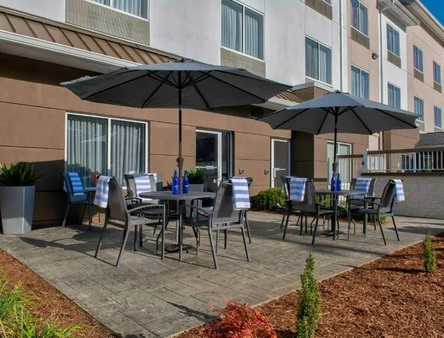 Fairfield Inn & Suites by Marriott Greenwood hotel detail image 4