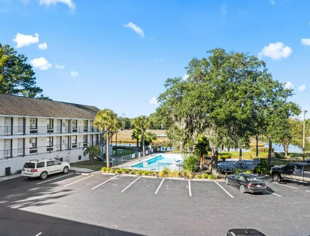 Charleston Creekside Inn hotel detail image 1