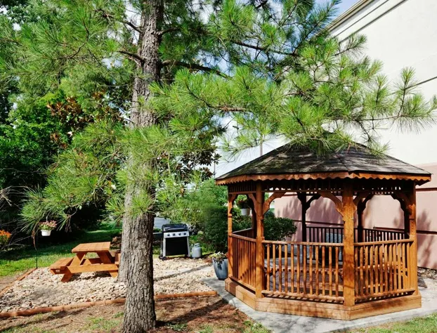 Sonesta Simply Suites Knoxville hotel detail image 1