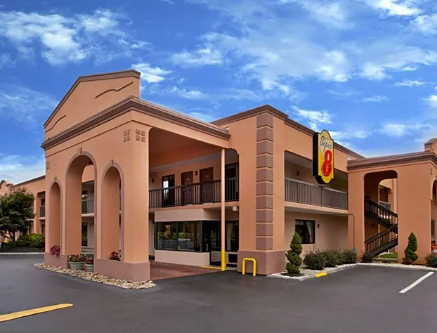 Super 8 by Wyndham Knoxville West/Farragut hotel detail image 3