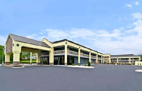 Best Western Cades Cove Inn hotel detail image 1