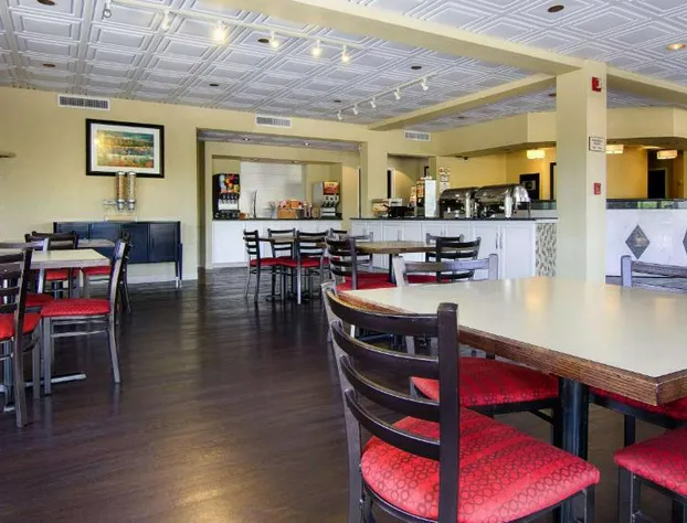 Best Western Cades Cove Inn hotel detail image 1