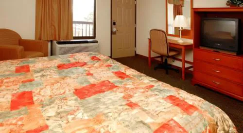 Econo Lodge Knoxville North hotel detail image 2