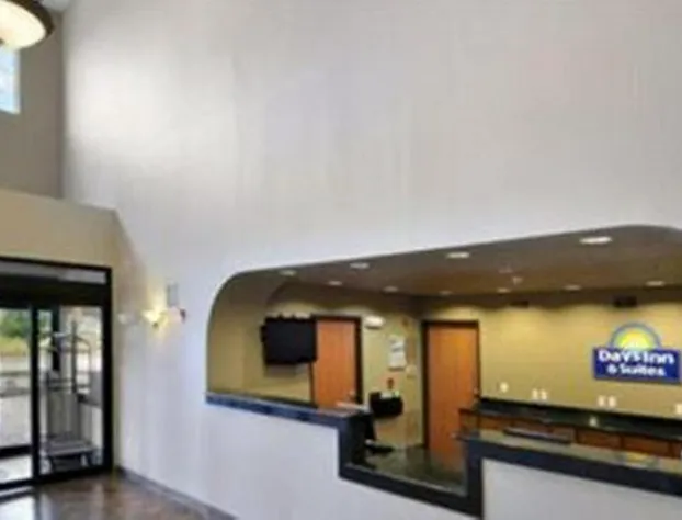Days Inn by Wyndham Lubbock South hotel detail image 3