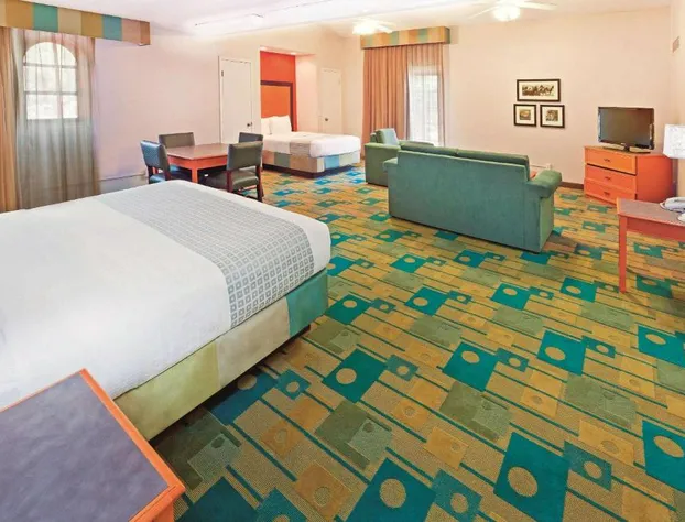 Baymont by Wyndham Lubbock - Downtown Civic Center hotel detail image 1