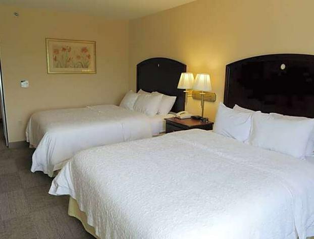 Hampton Inn Clinton hotel detail image 2