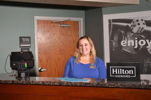 Hampton Inn Springfield-South hotel detail image 1