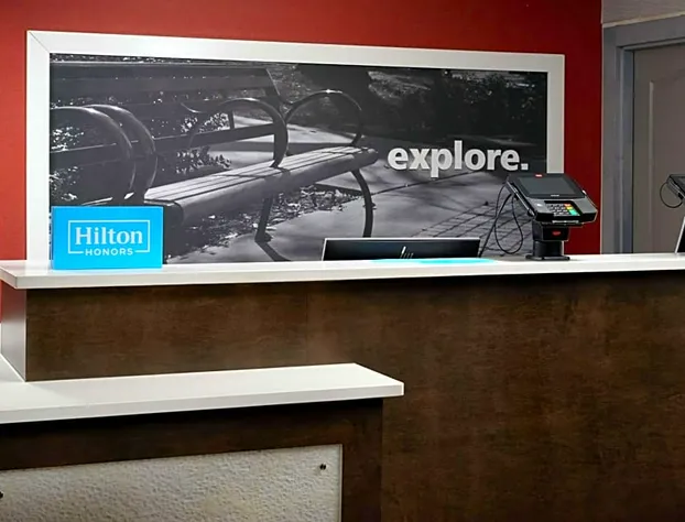 Hampton Inn Niagara Falls hotel detail image 3