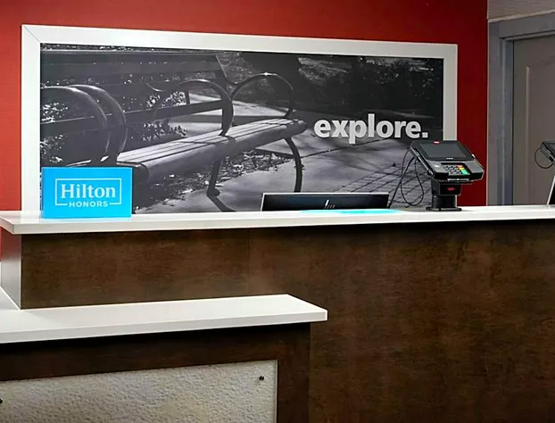 Hampton Inn Niagara Falls hotel detail image 1