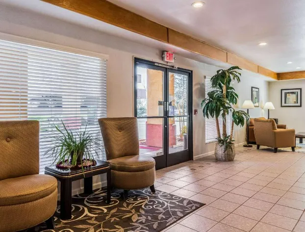 Quality Inn Fresno Near University hotel detail image 2