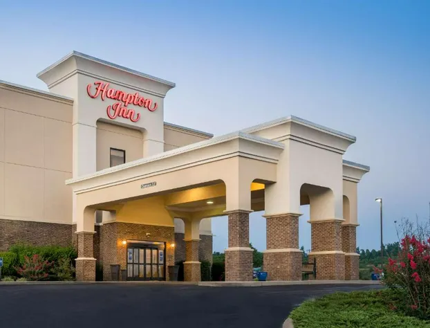 Hampton Inn London-North hotel detail image 1