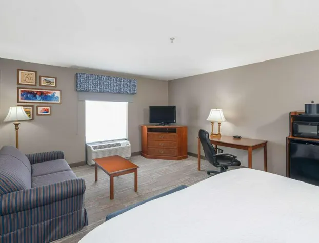 Hampton Inn London-North hotel detail image 3