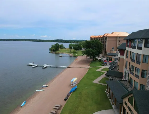 SouthShore Hotel on Lake Bemidji, Trademark Coll by Wyndham hotel detail image 2