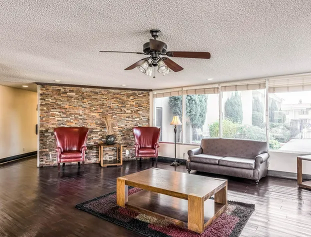 Fresno City Inn hotel detail image 2