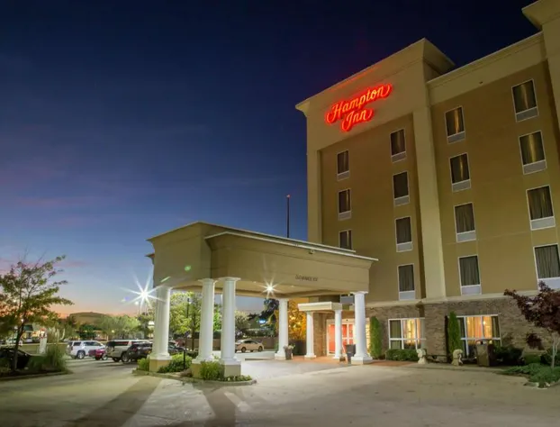 Hampton Inn Oxford-West hotel detail image 2