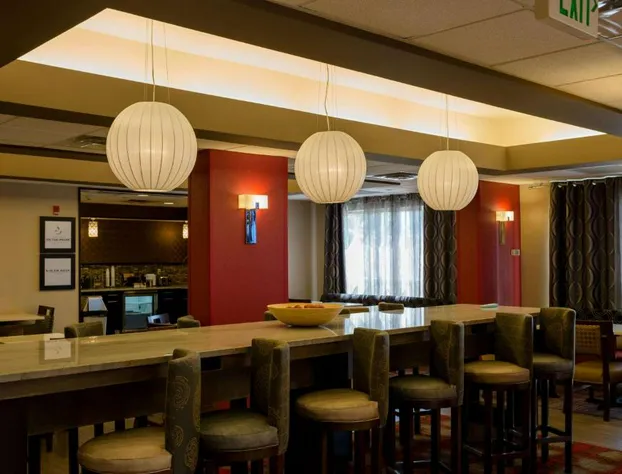 Hampton Inn Oxford-West hotel detail image 4