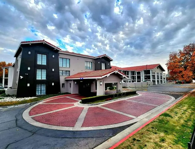 La Quinta Inn by Wyndham Fresno Yosemite hotel detail image 2