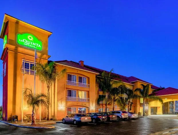 La Quinta Inn & Suites by Wyndham Fowler hotel detail image 1