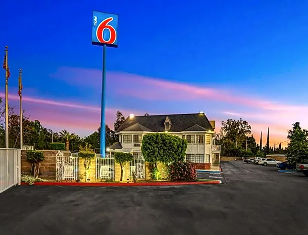 Motel 6 Fresno, CA - Belmont Ave hotel detail image 3