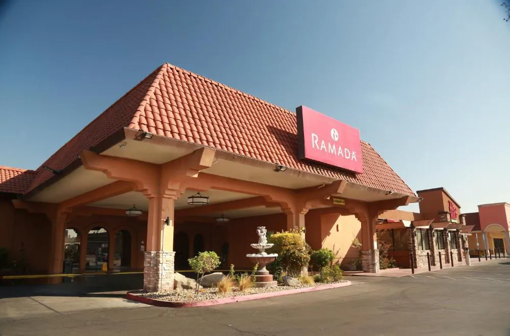 Ramada by Wyndham Fresno North hotel hero