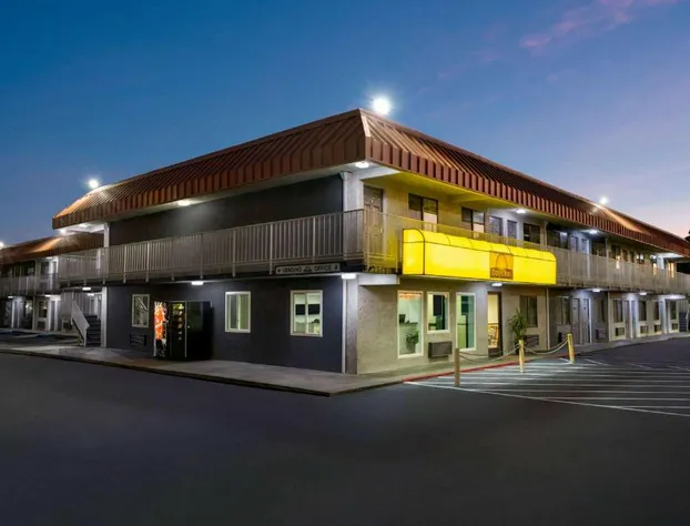 Days Inn by Wyndham Fresno South hotel detail image 1