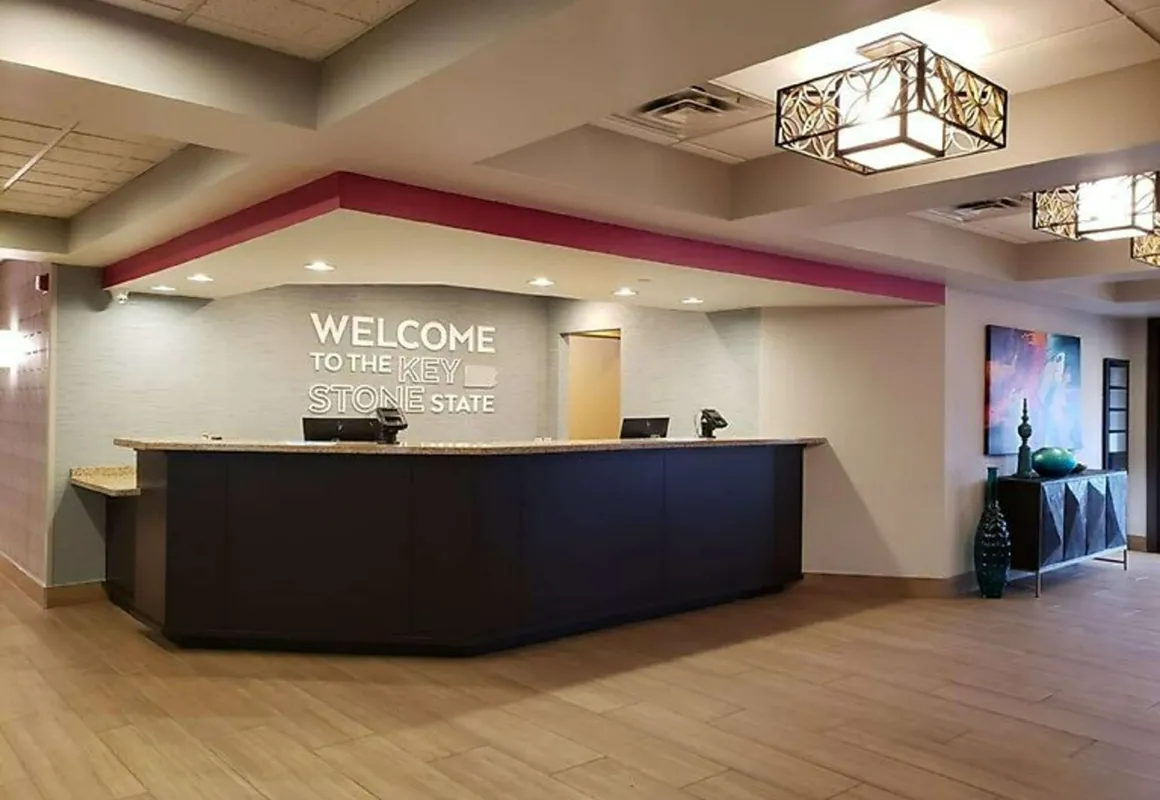 Hampton Inn Johnstown hotel hero