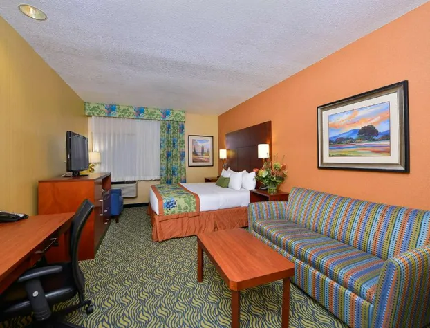 Best Western Plus Fresno Inn hotel detail image 3