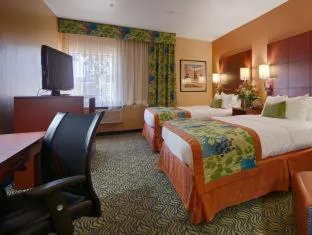 Best Western Plus Fresno Inn hotel detail image 3