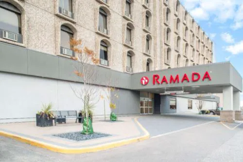 Ramada by Wyndham Saskatoon hotel hero