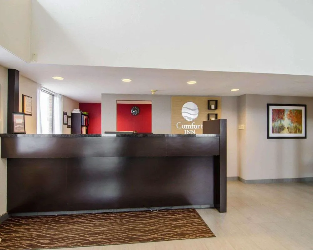 Comfort Inn Saskatoon hotel hero