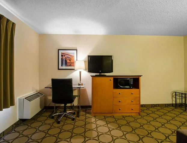 Comfort Inn Saskatoon Centre hotel detail image 1