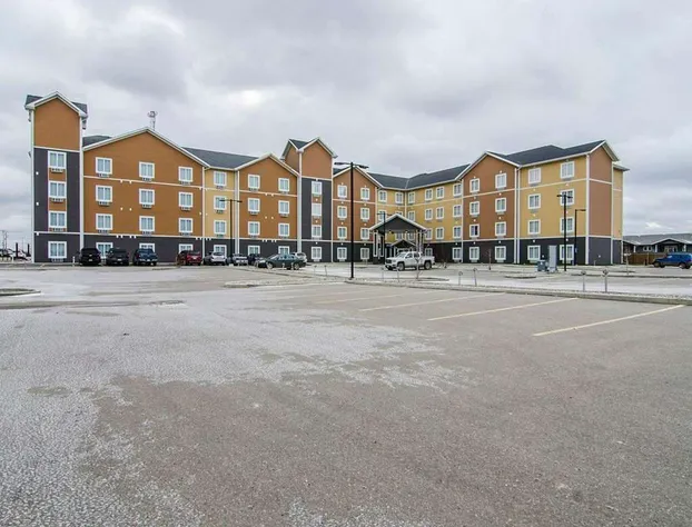 Travelodge Suites by Wyndham Estevan hotel detail image 4