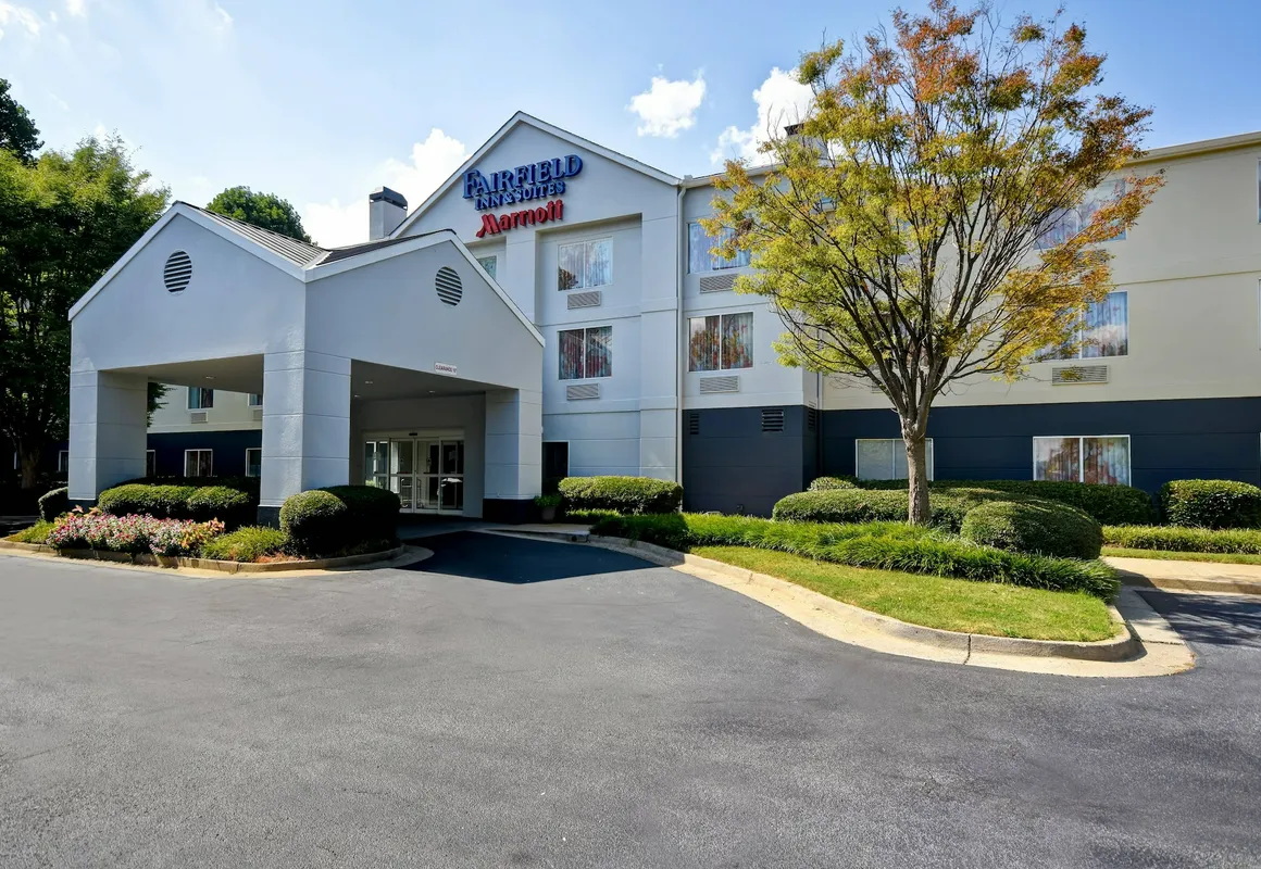 Fairfield Inn & Suites by Marriott Atlanta Kennesaw hotel hero