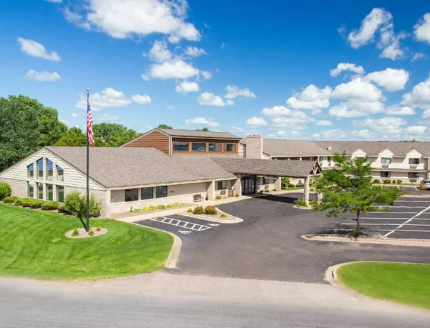 AmericInn by Wyndham Eau Claire hotel detail image 1