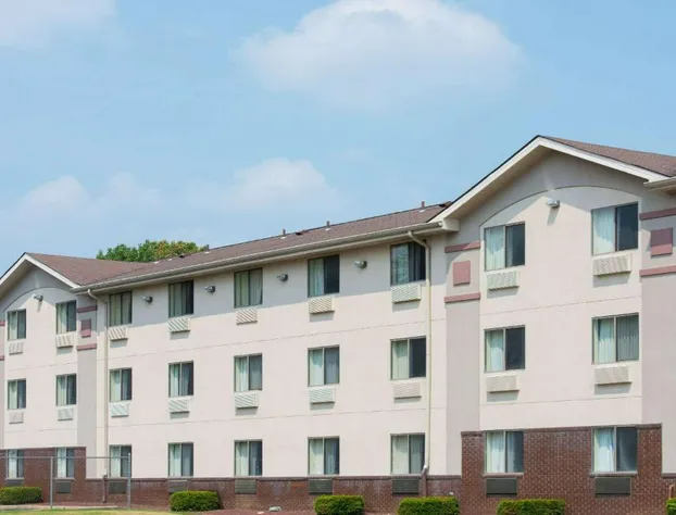 Super 8 by Wyndham New Castle hotel detail image 2